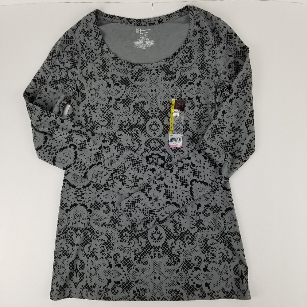 No Boundaries long sleeve tee Large